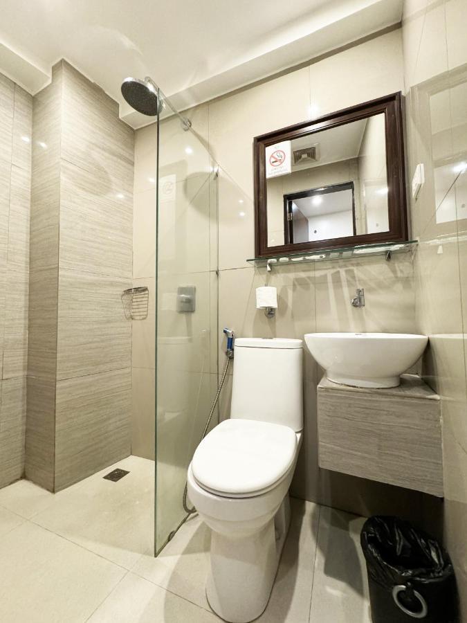 Nest Fort Bgc Макати Экстерьер фото