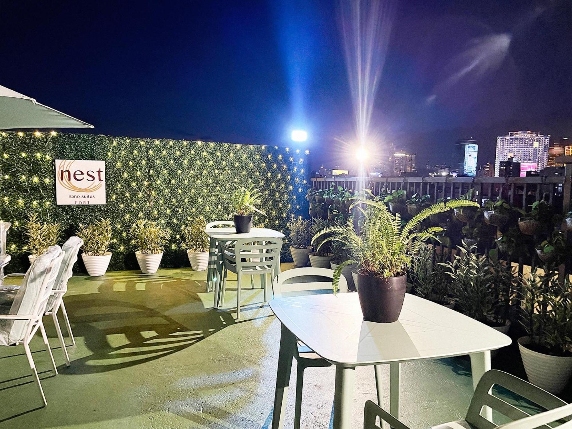 Nest Fort Bgc Макати Экстерьер фото